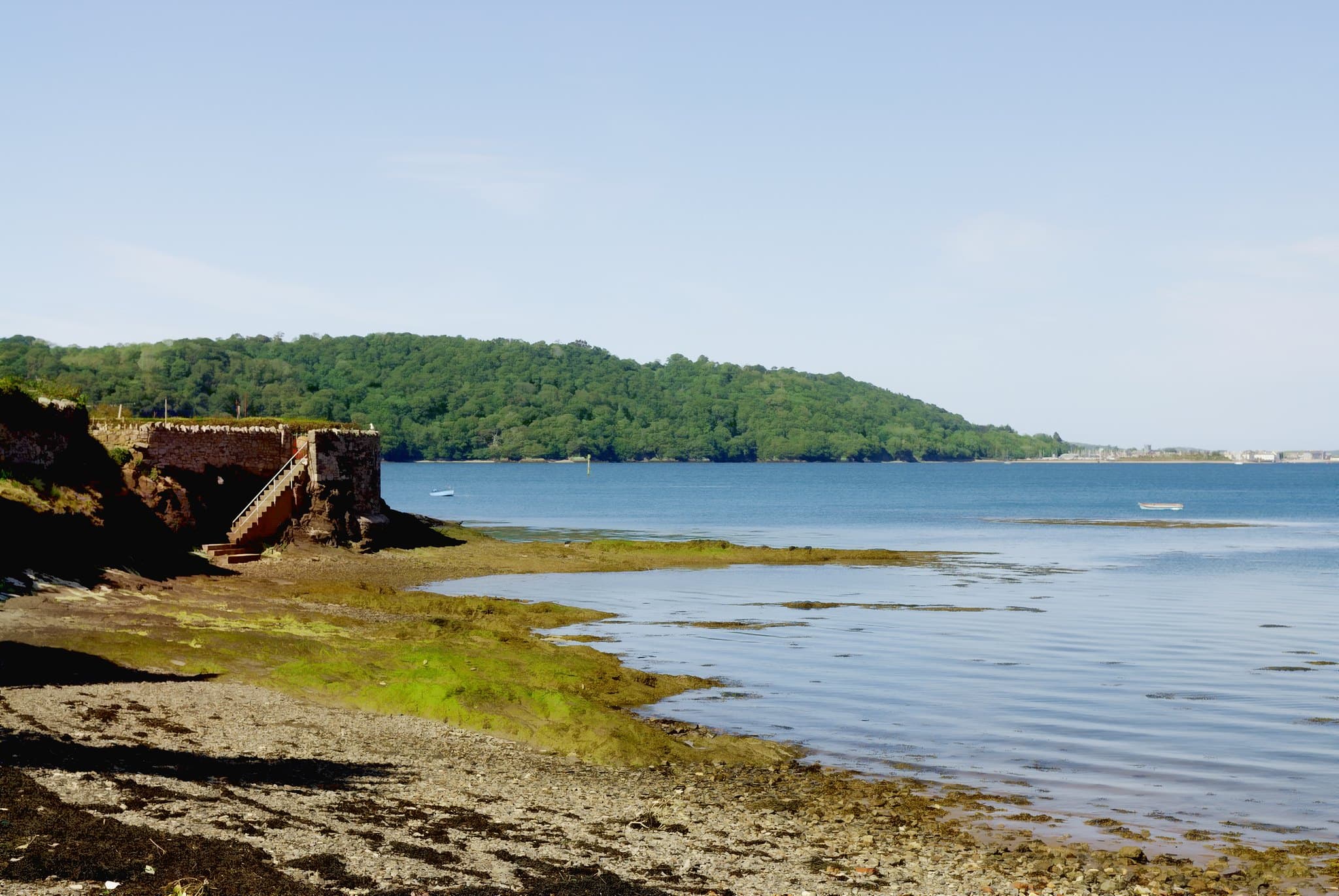 Baby Girl's Body Found on Welsh Shoreline; Police Seek Mother