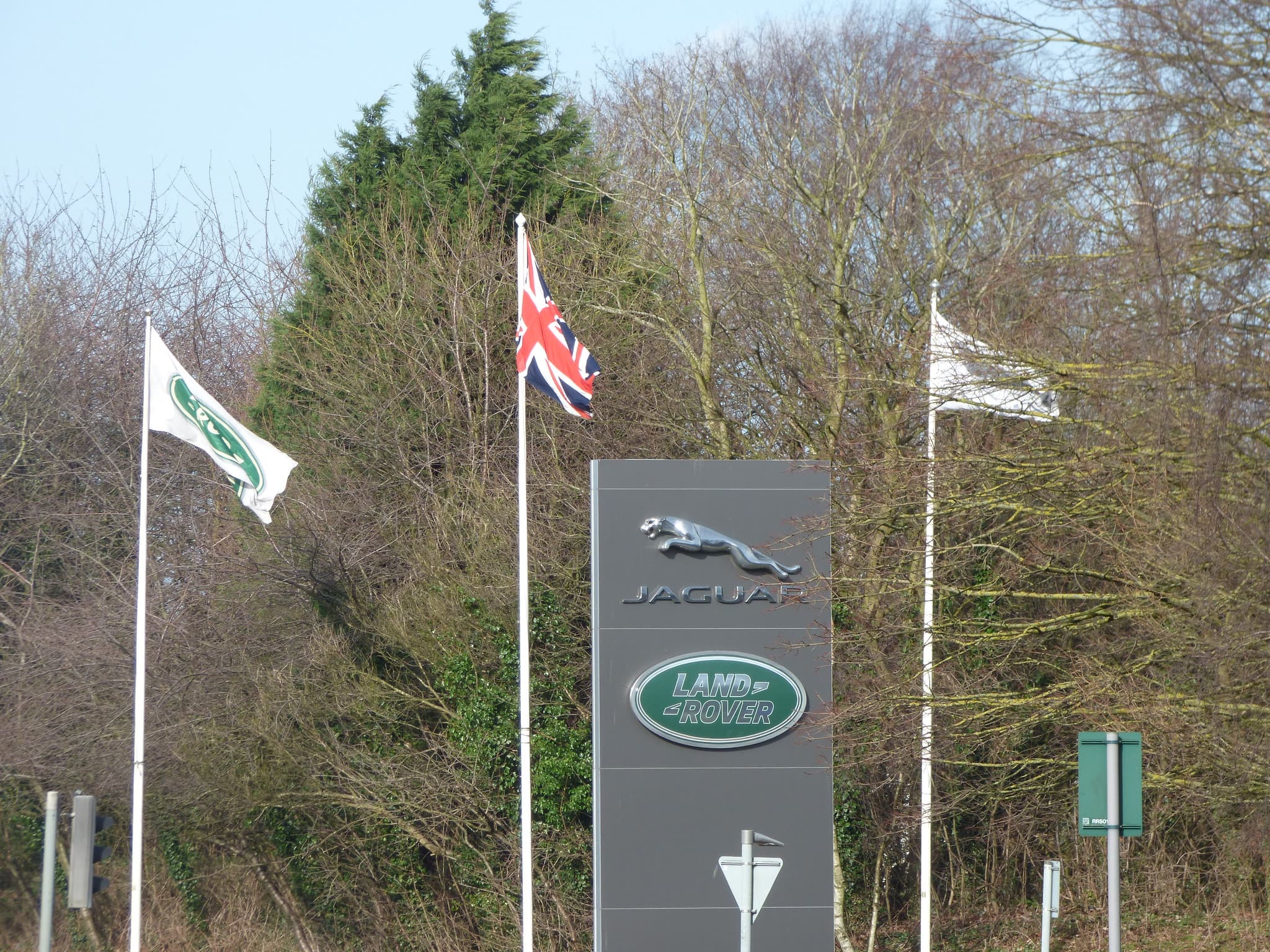 Jaguar Land Rover to Cut 4,000 Jobs; West Midlands Offers Support
