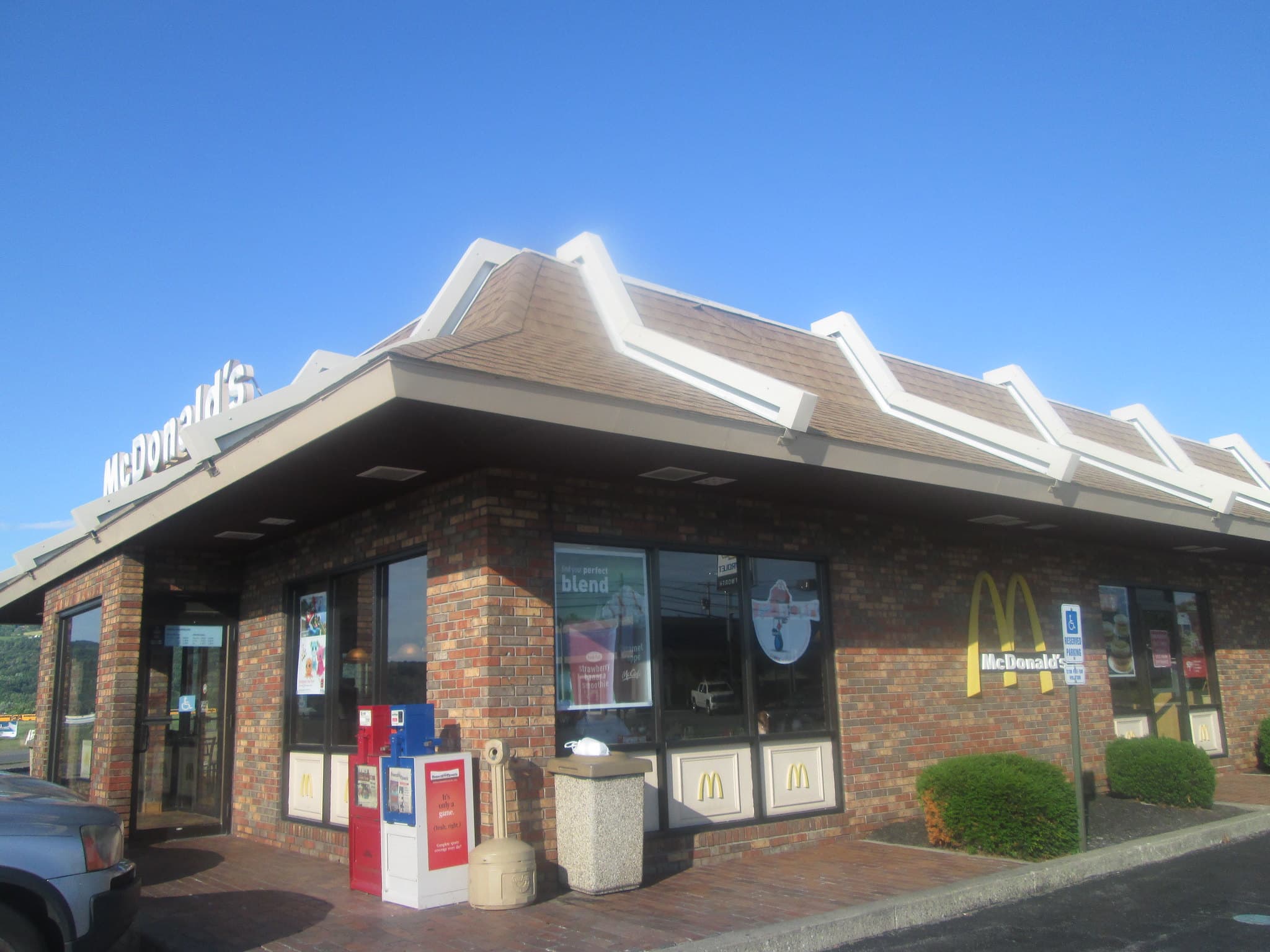 McDonald's Franchisee Crisis Deepens: MCD Stock Faces Structural Headwinds