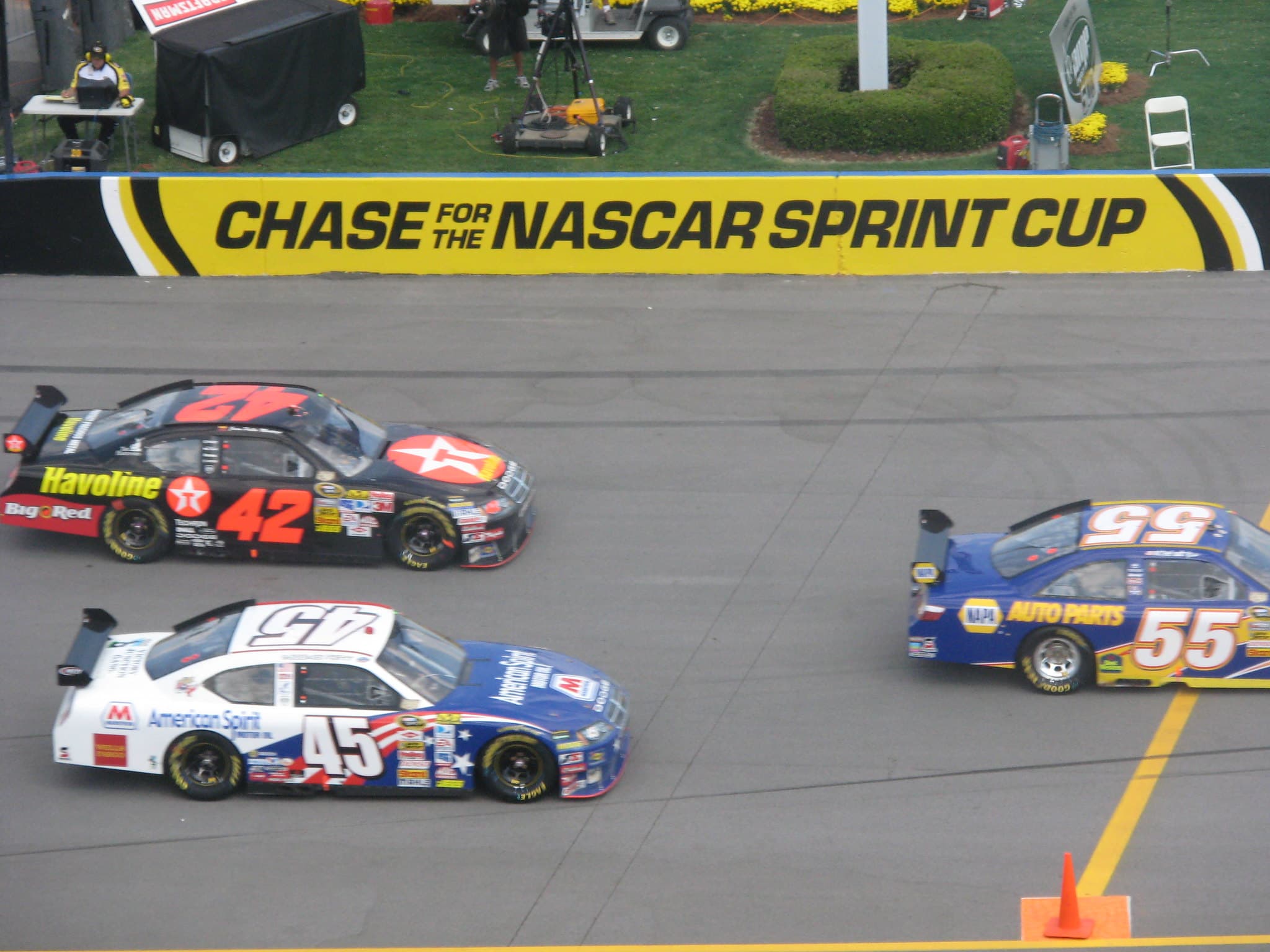 Blaney Downplays Hocevar Fight as 'Racing Thing'