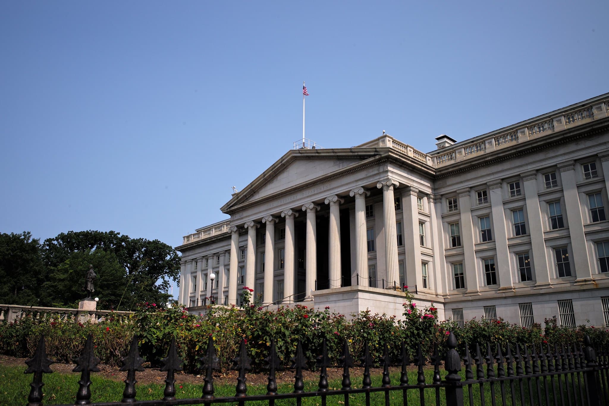 Joe Weisenthal Questions Bond Market Shows on Global Hegemony