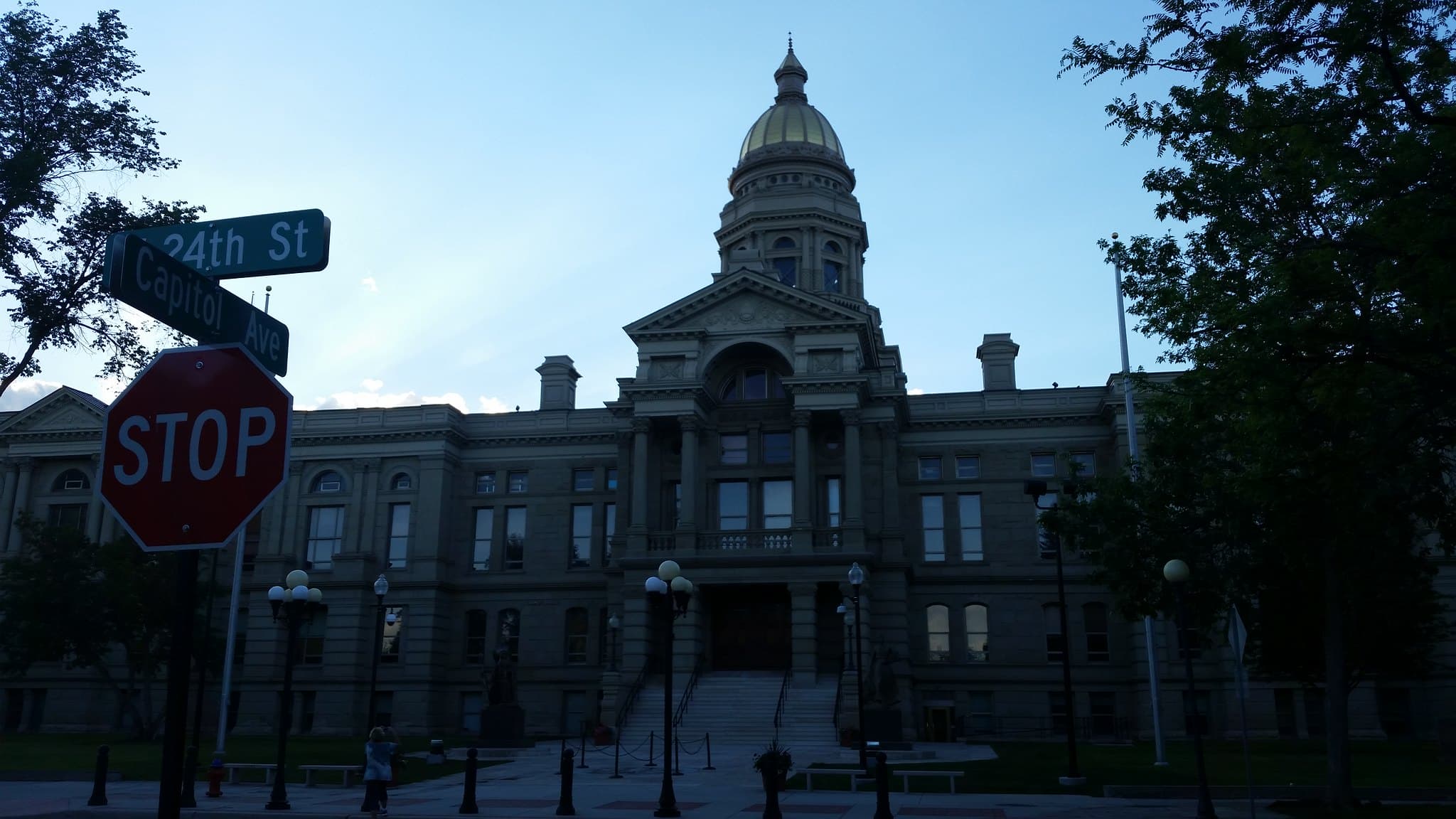 Wyoming's FRNT Stablecoin Adds Chainlink Proof of Reserve Feed