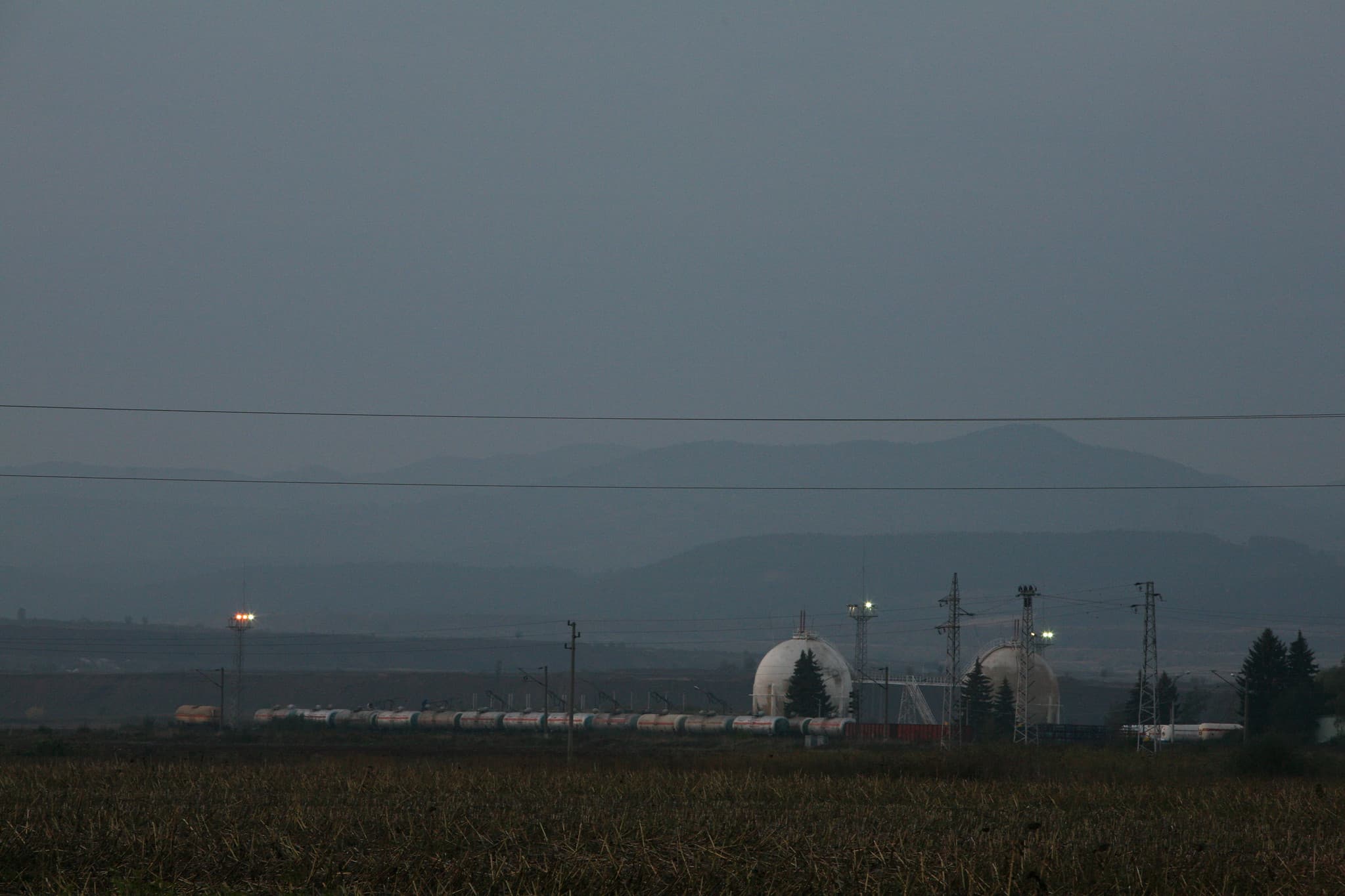India Orders LPG Output Surge as Hormuz Risk Exposes Structural Import Dependence
