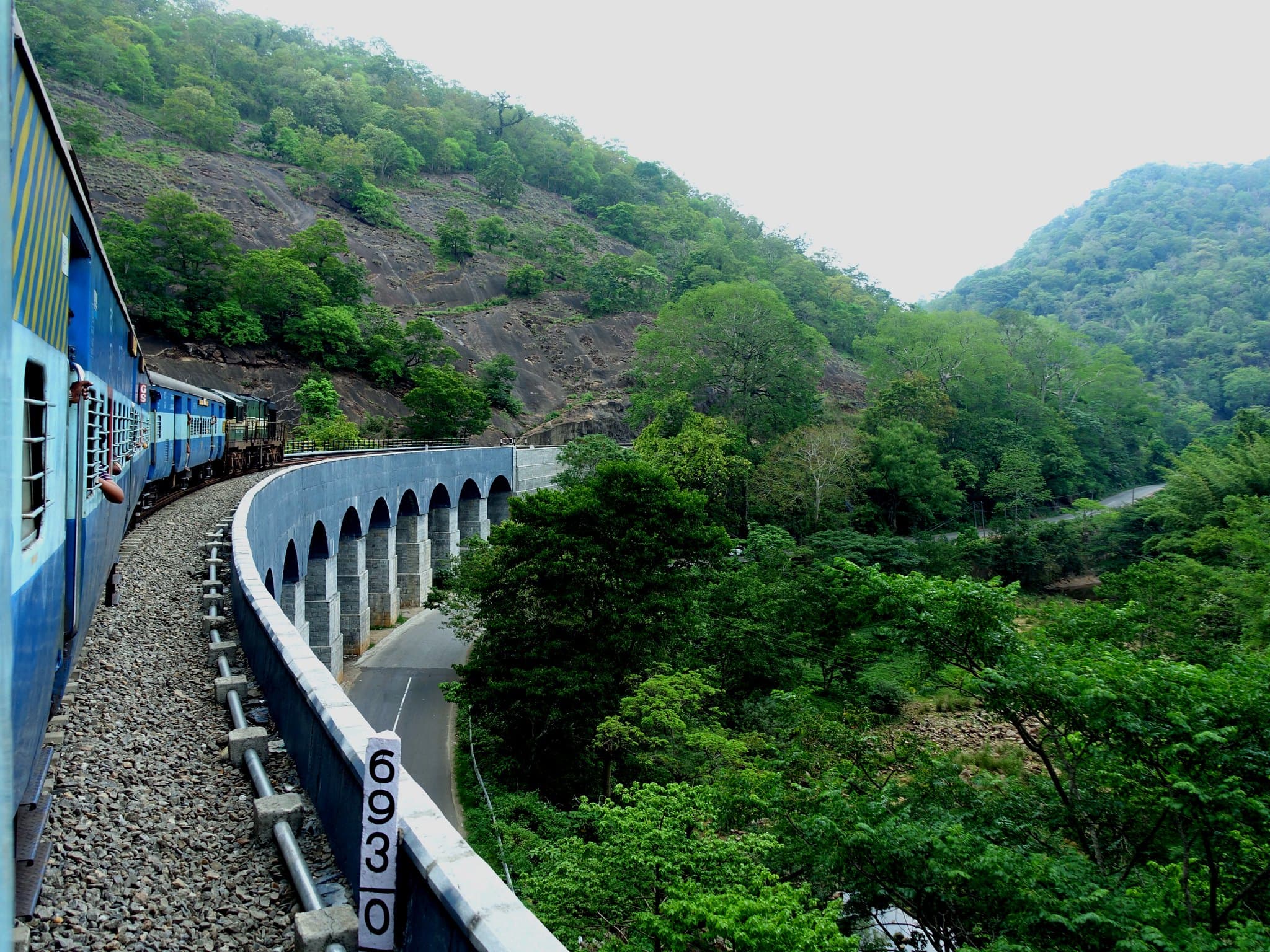 India's $4.7B Rail Upgrade: Why Caterpillar and Wabtec Are the Stocks to Watch