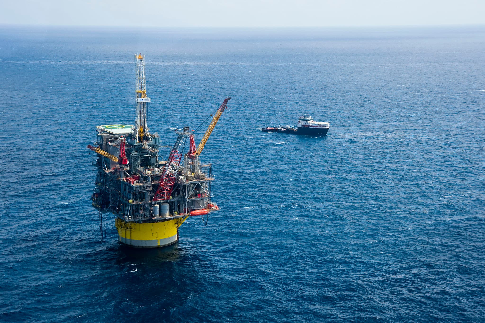 Crude +1.925MM, Exp. -2.00MM Gasoline -4.570MM Distillates -3.427MM Cushing +806K Production -11k/d