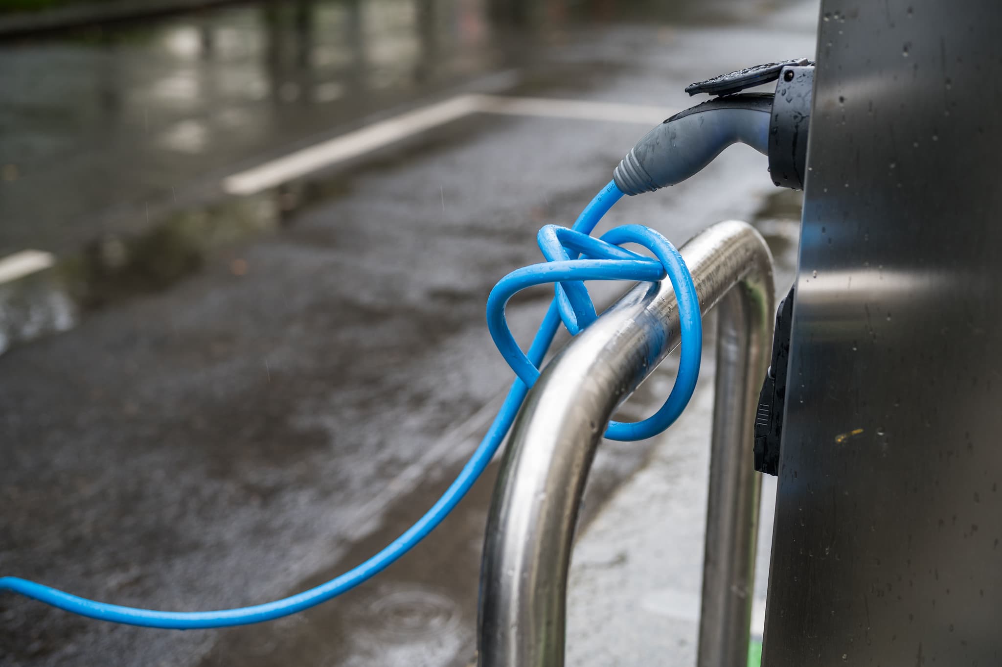 China's EV Inventory Hits 3.4 Million as Domestic Demand Cools