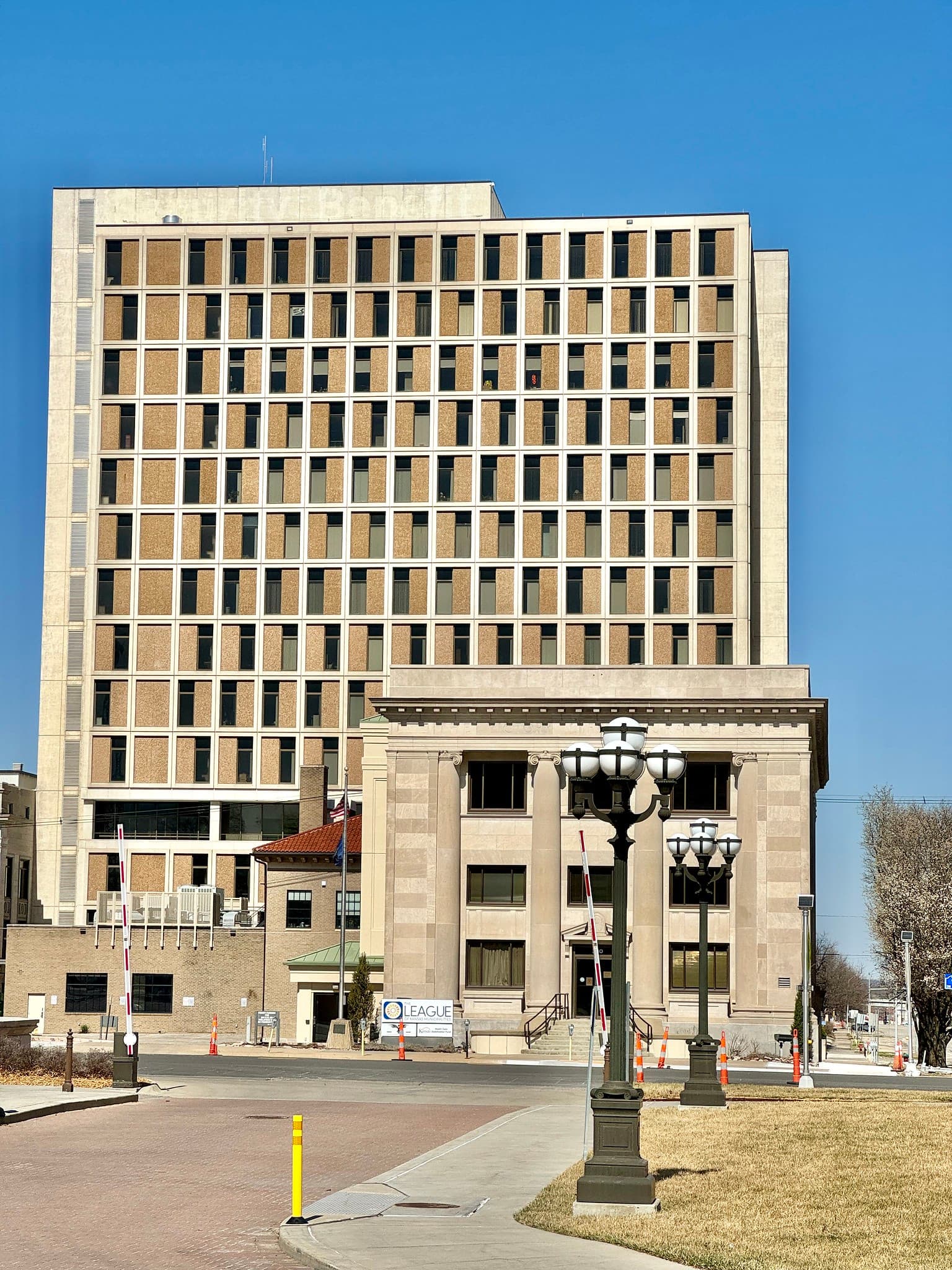 Security Benefit Dismantles $14B Collateral Loan Portfolio Under Regulator Pressure