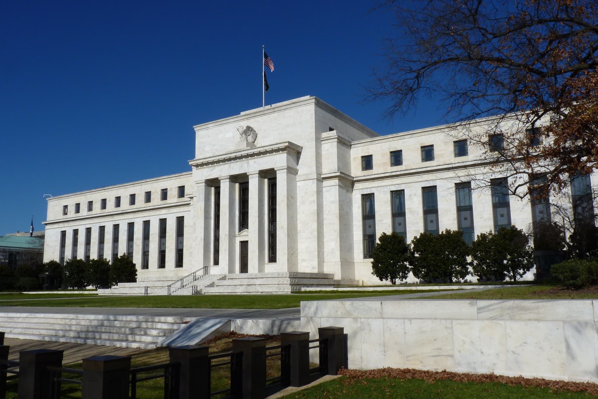 10-Year Treasury Yields Push Past 5% as Fed Tightening Bets Intensify