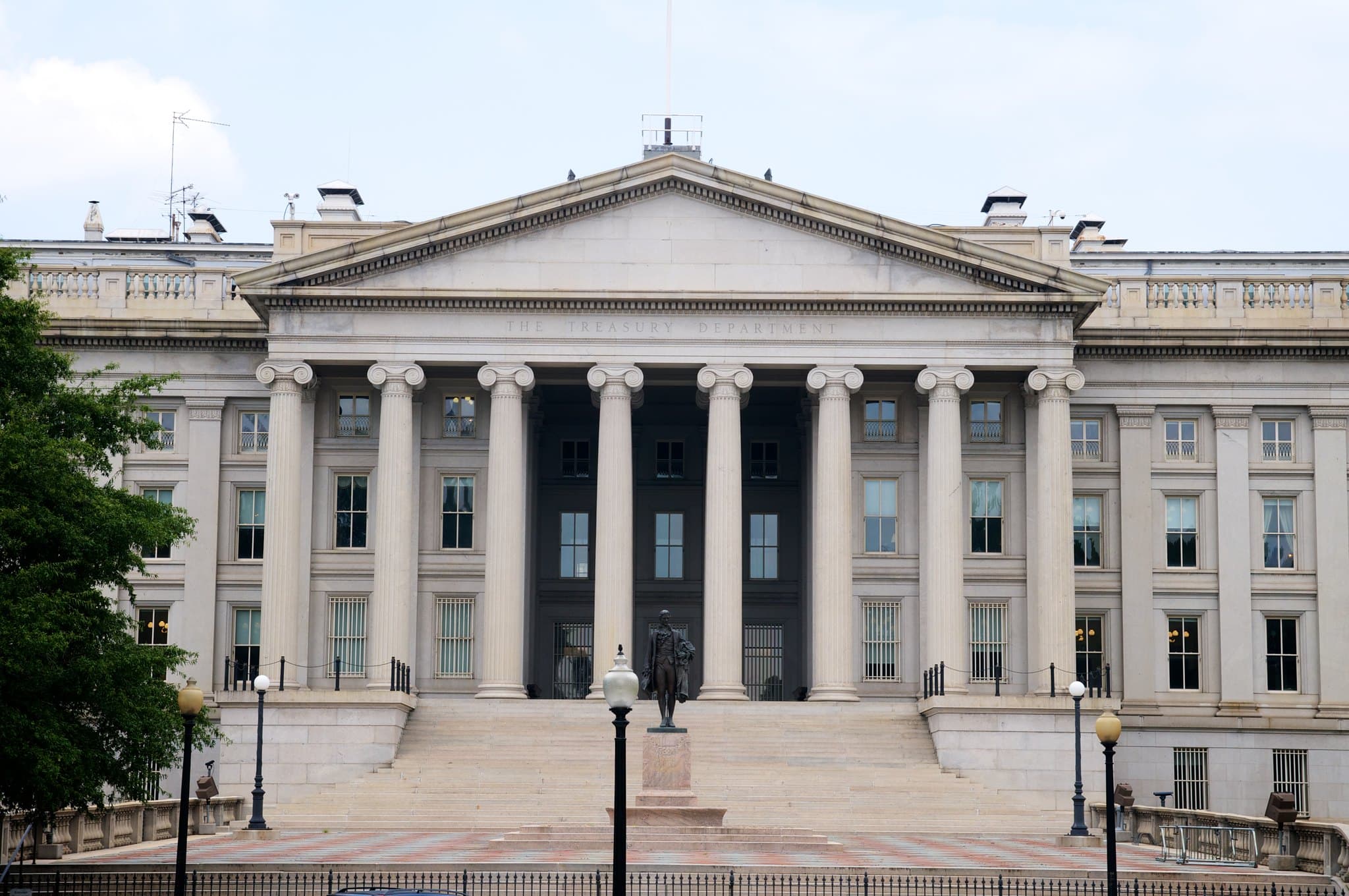 Treasury Triples Buyback Cap to $6 Billion, Targets Long End Through November
