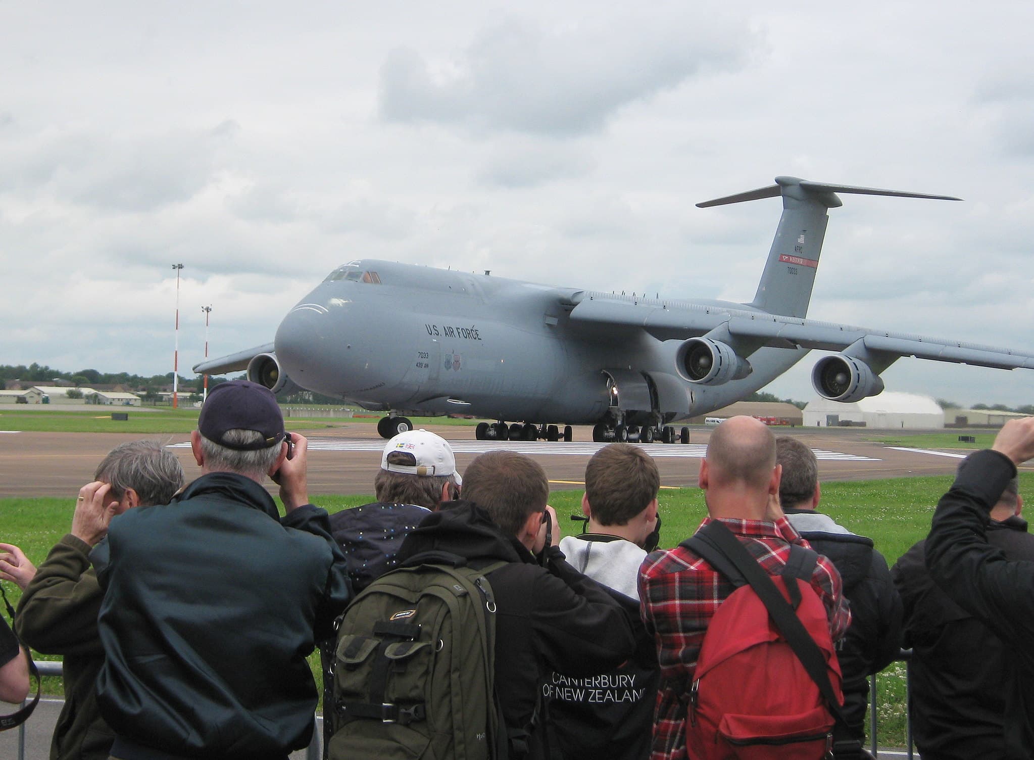 Five Arrested Near U.K. Air Base Used in U.S. Operations Against Iran
