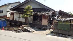 Magnitude 5.9 Quake Injures 37 in Eastern Japan