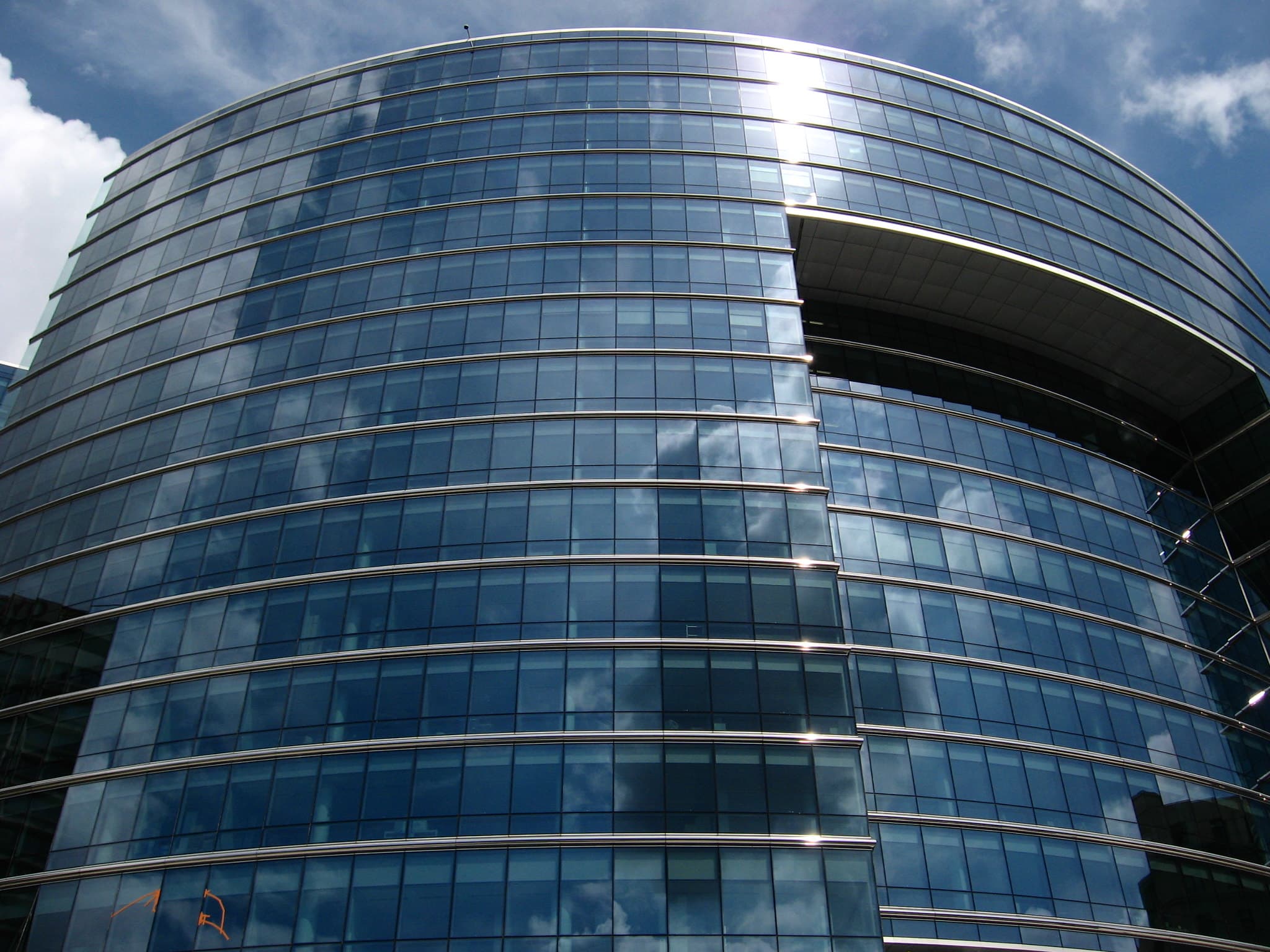 Brussels Reviews DeFi Lending Vaults Under MiCA Expansion