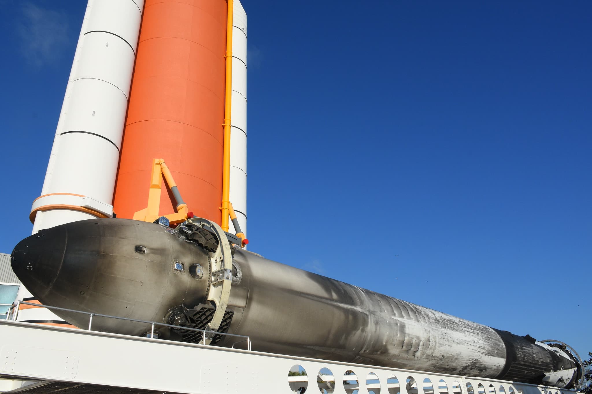 Musk's 93.6% SpaceX Class B Stake Delivers Voting Control Despite 12% Economic Interest
