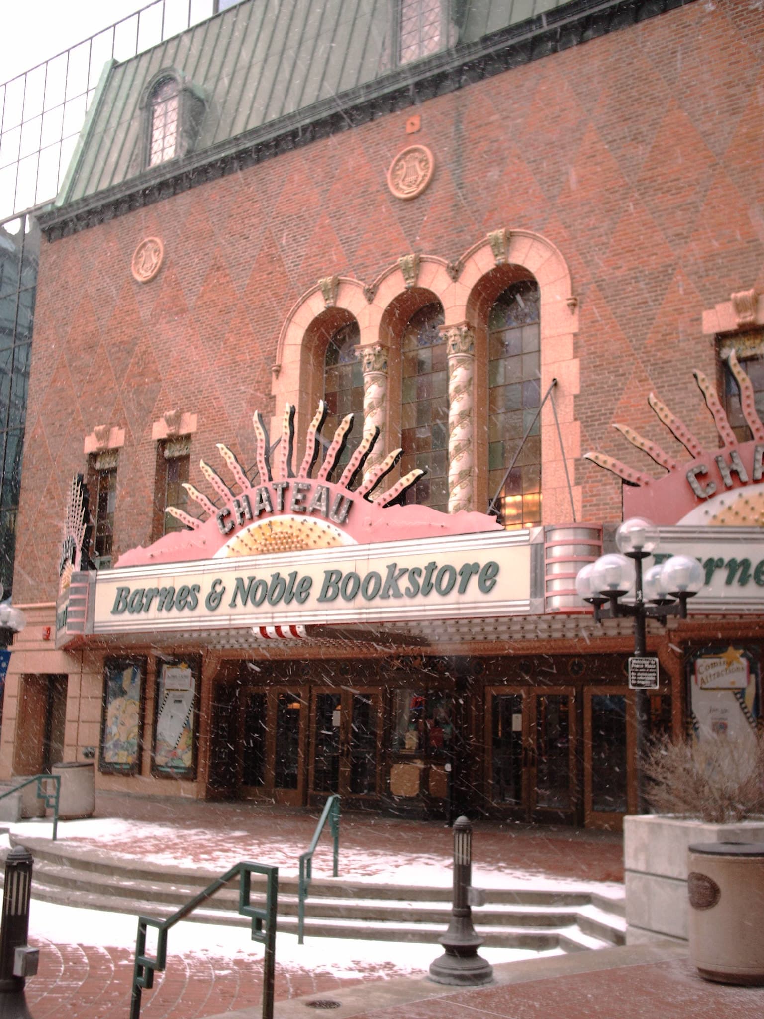 Elliott Preps Barnes & Noble IPO With Aggressive Cost Cuts