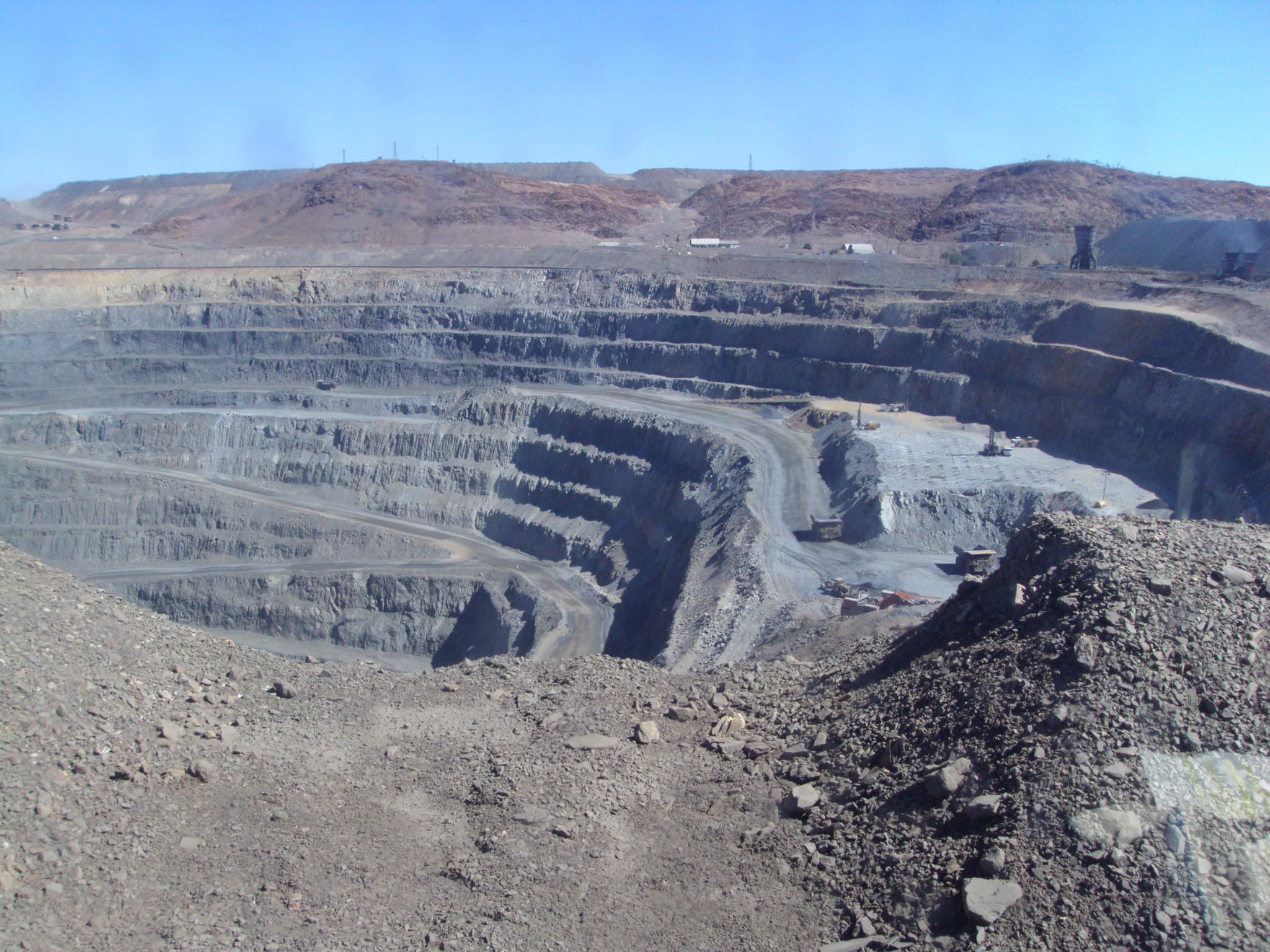 Gold Fields Explores Higher Cash Offer for Northern Star After Rejection