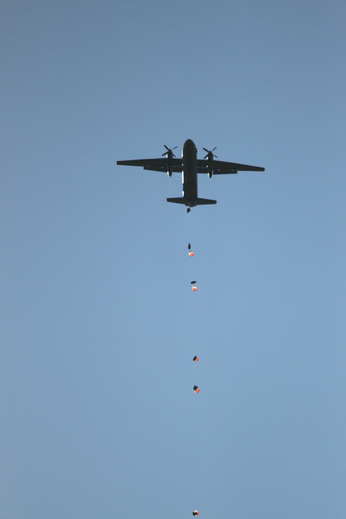 Ukraine Trains Paratroopers for Jumps They May Never Use in Combat