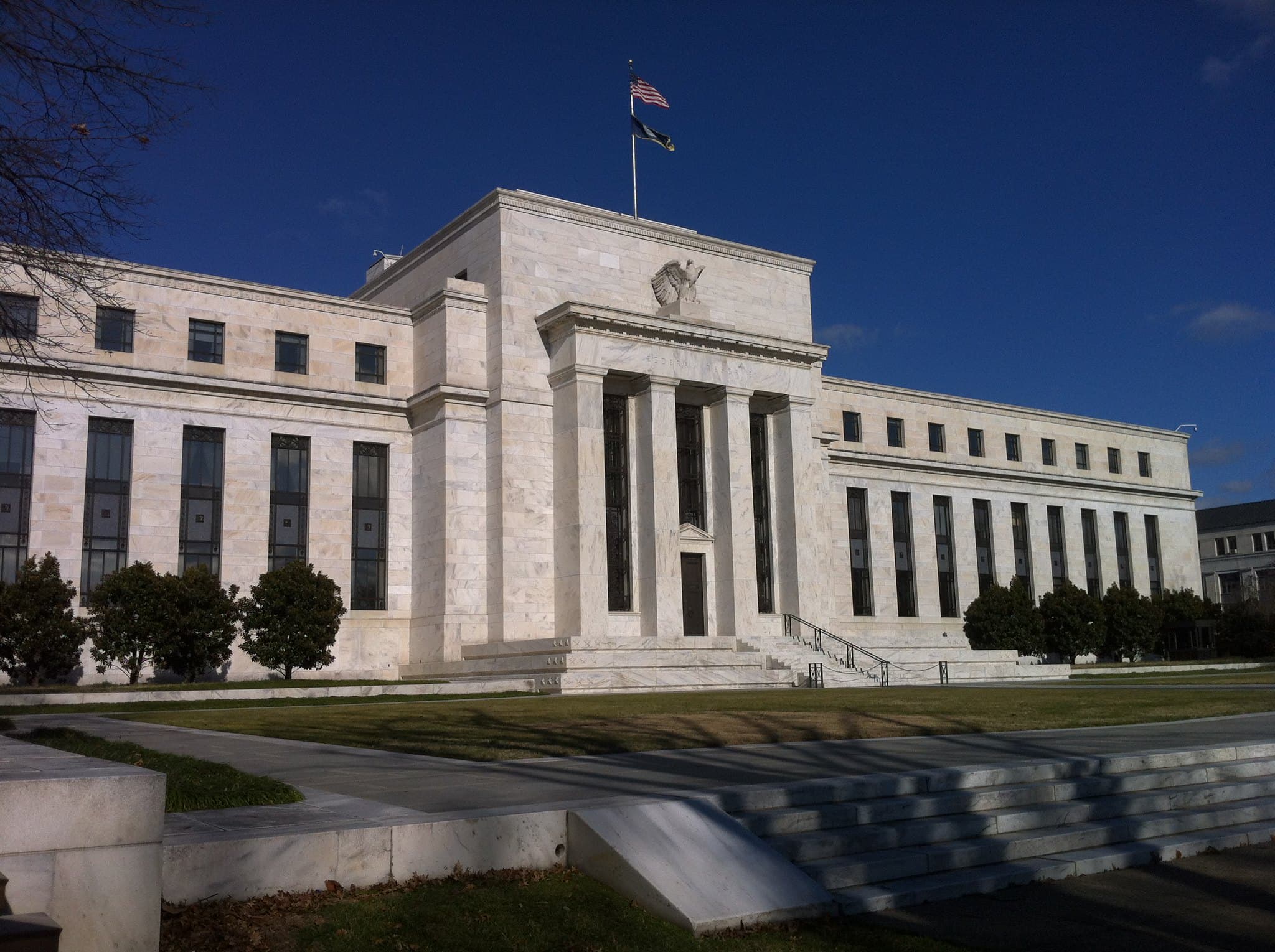 July Jobs Loss Shifts Fed Rate Outlook, Lifts U.S. Futures