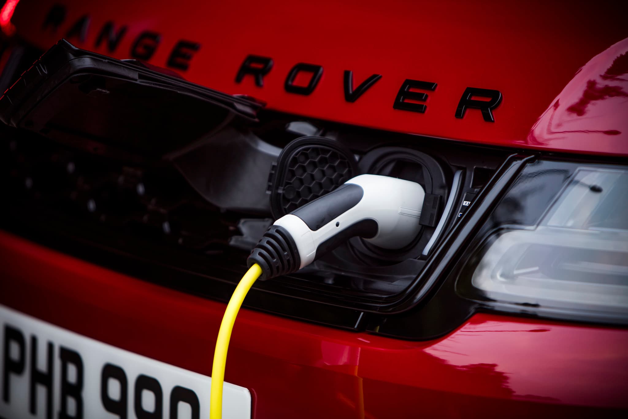 JLR Targets Lower-Priced Electric Sport To Boost Revenue During Job Cuts