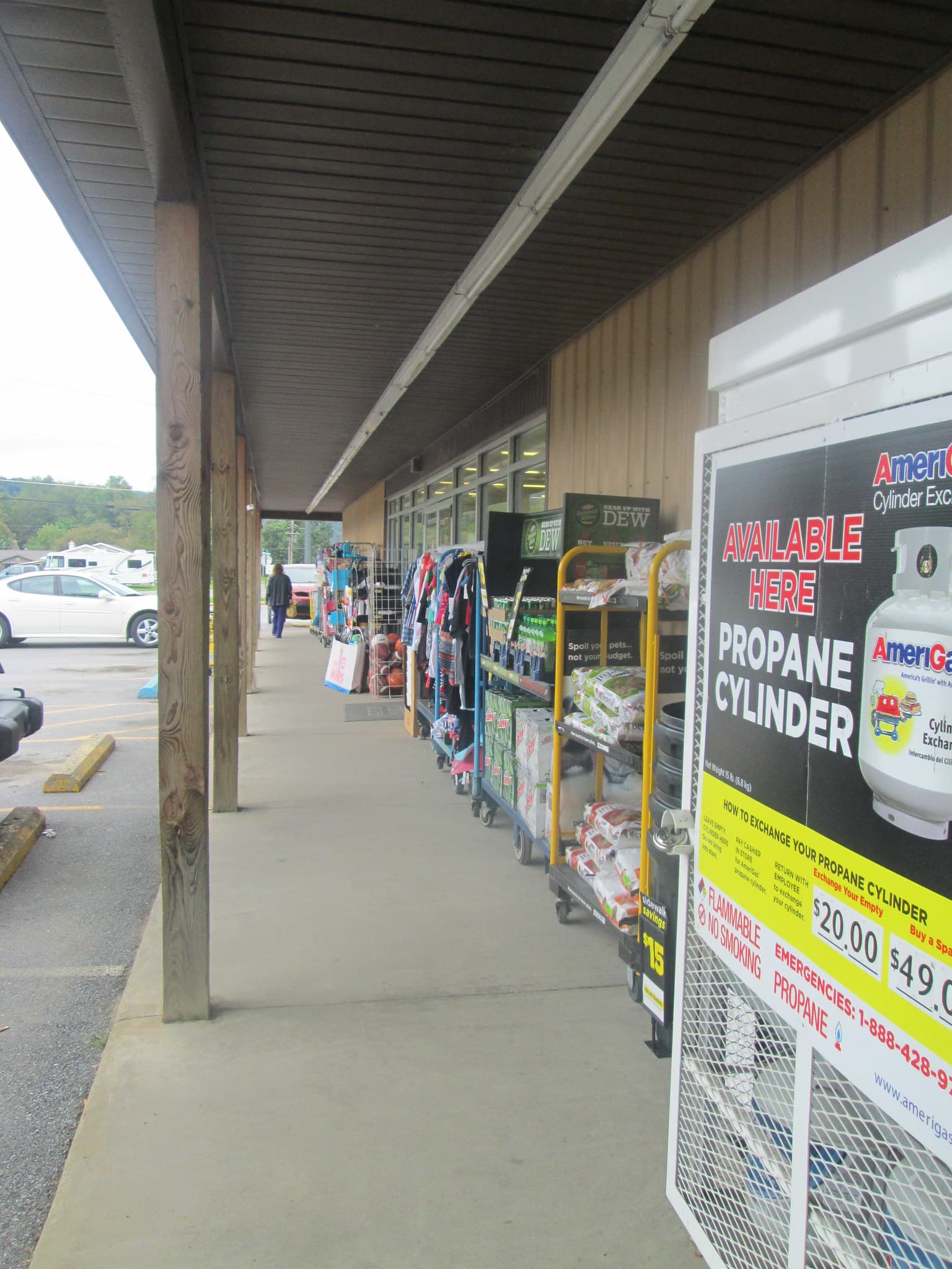 Dollar General Trades at Discount Ahead of Earnings; Zacks Buy Rating