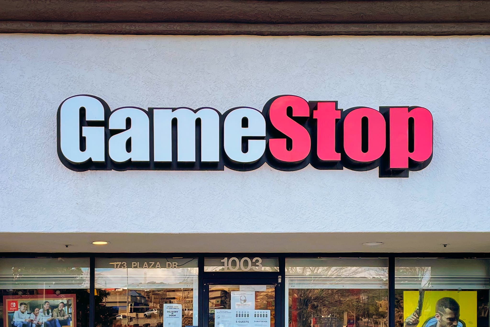 And scene Michael Burry Sells All His GameStop Stock -