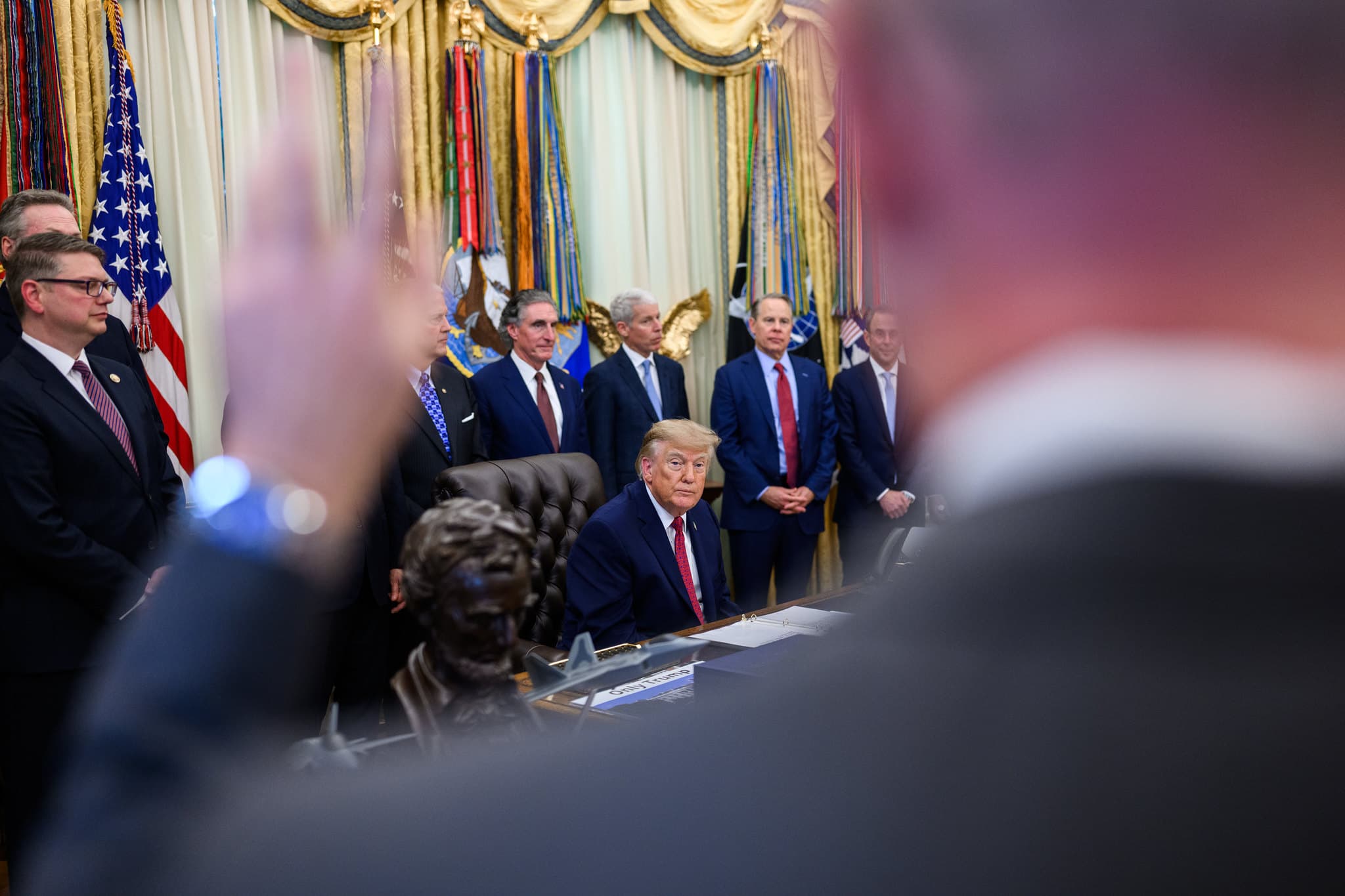 Democrats Hold 12-Point Edge as Trump Approaches Over Midterms