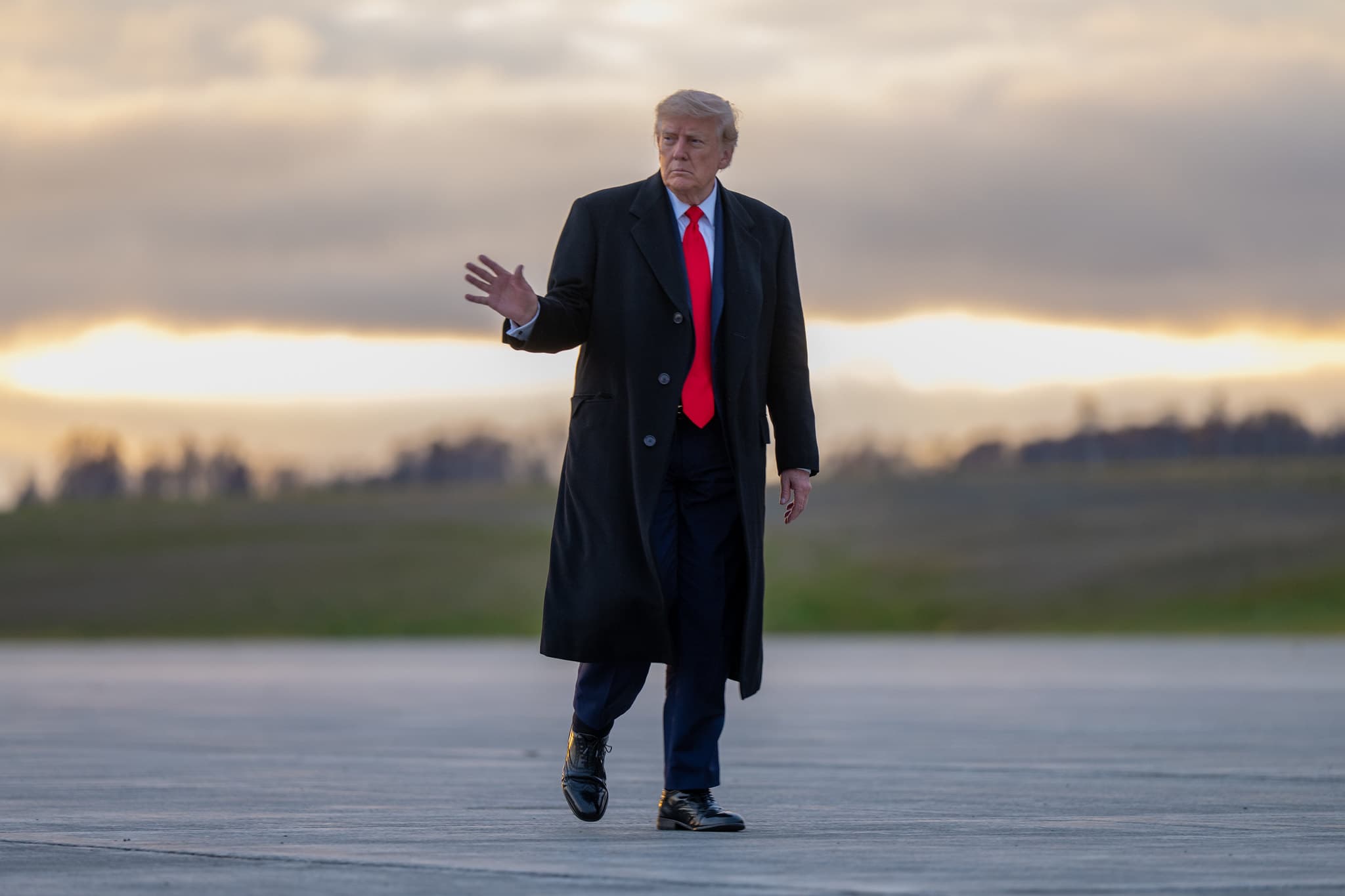 Trump-Putin Energy Deal Draws UK Concern Over Ukraine War