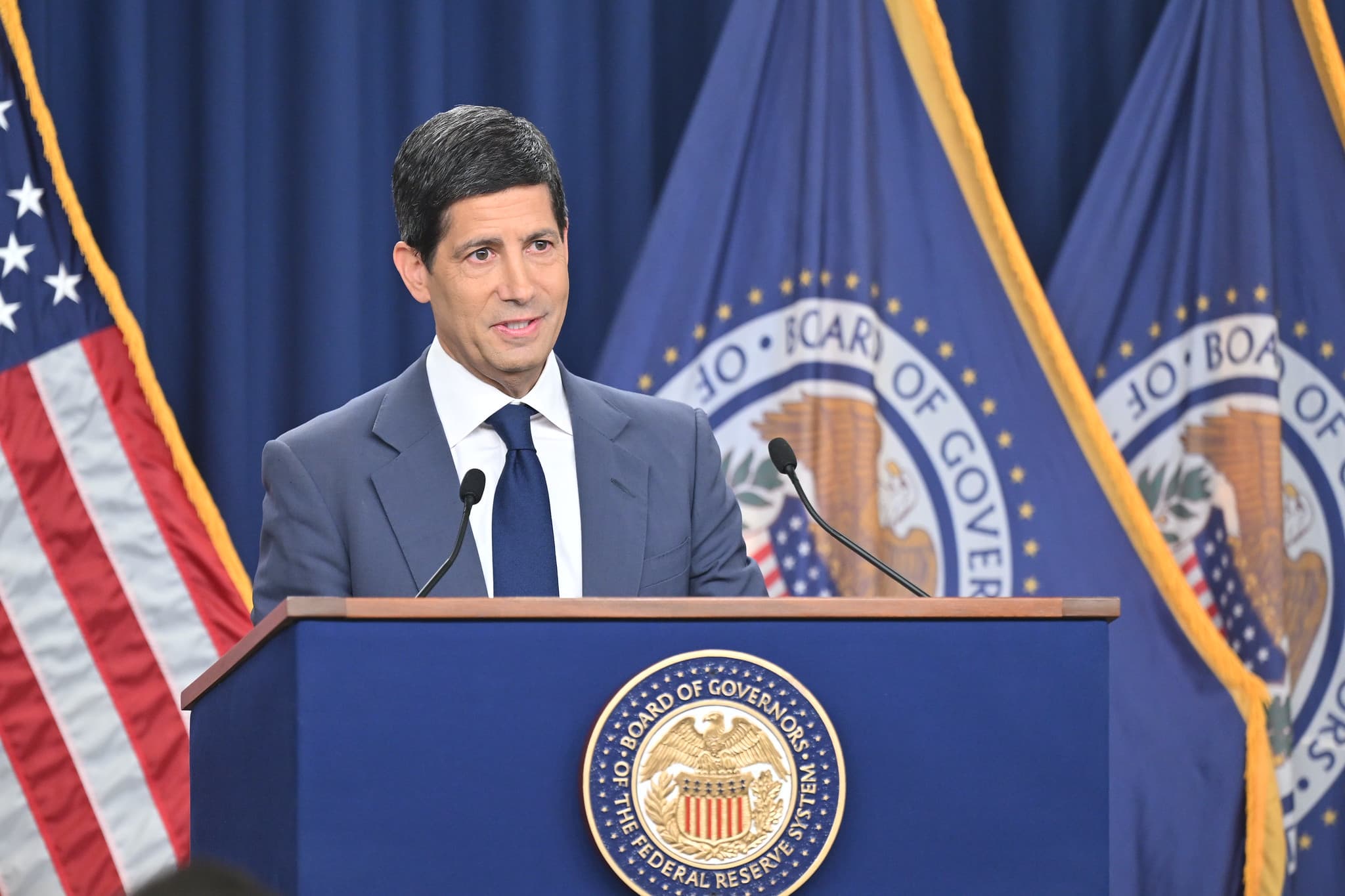 Fed Confidence Locks Treasuries Into Duration Squeeze