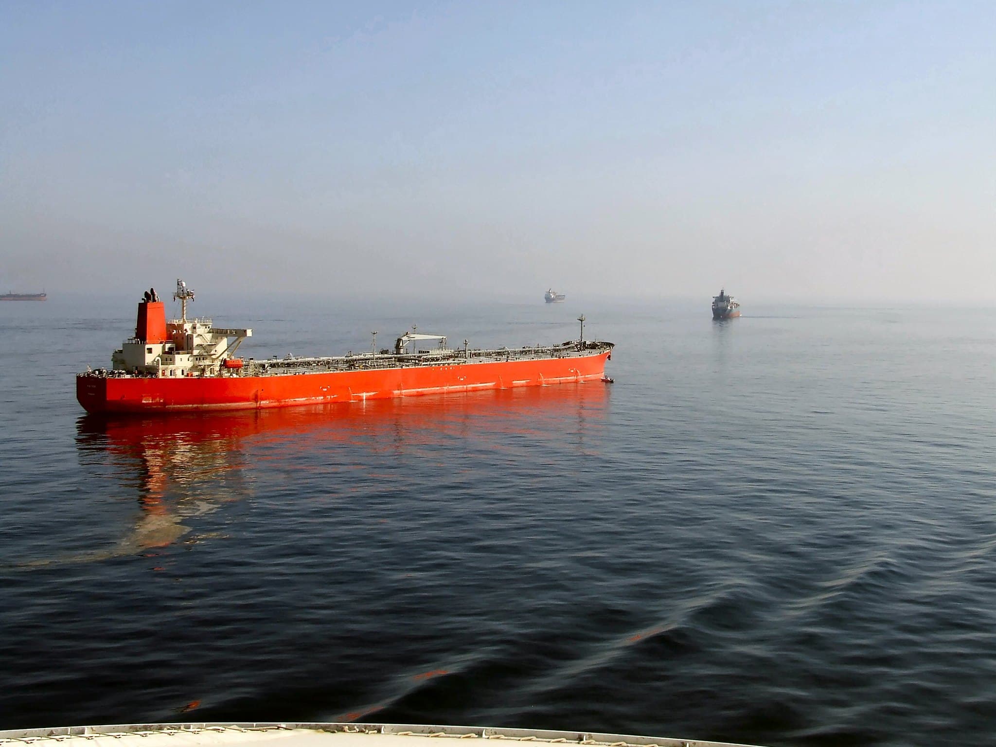 U.S. Naval Blockade of Iran Persists as Tehran Sets Conditions for Strait Reopening