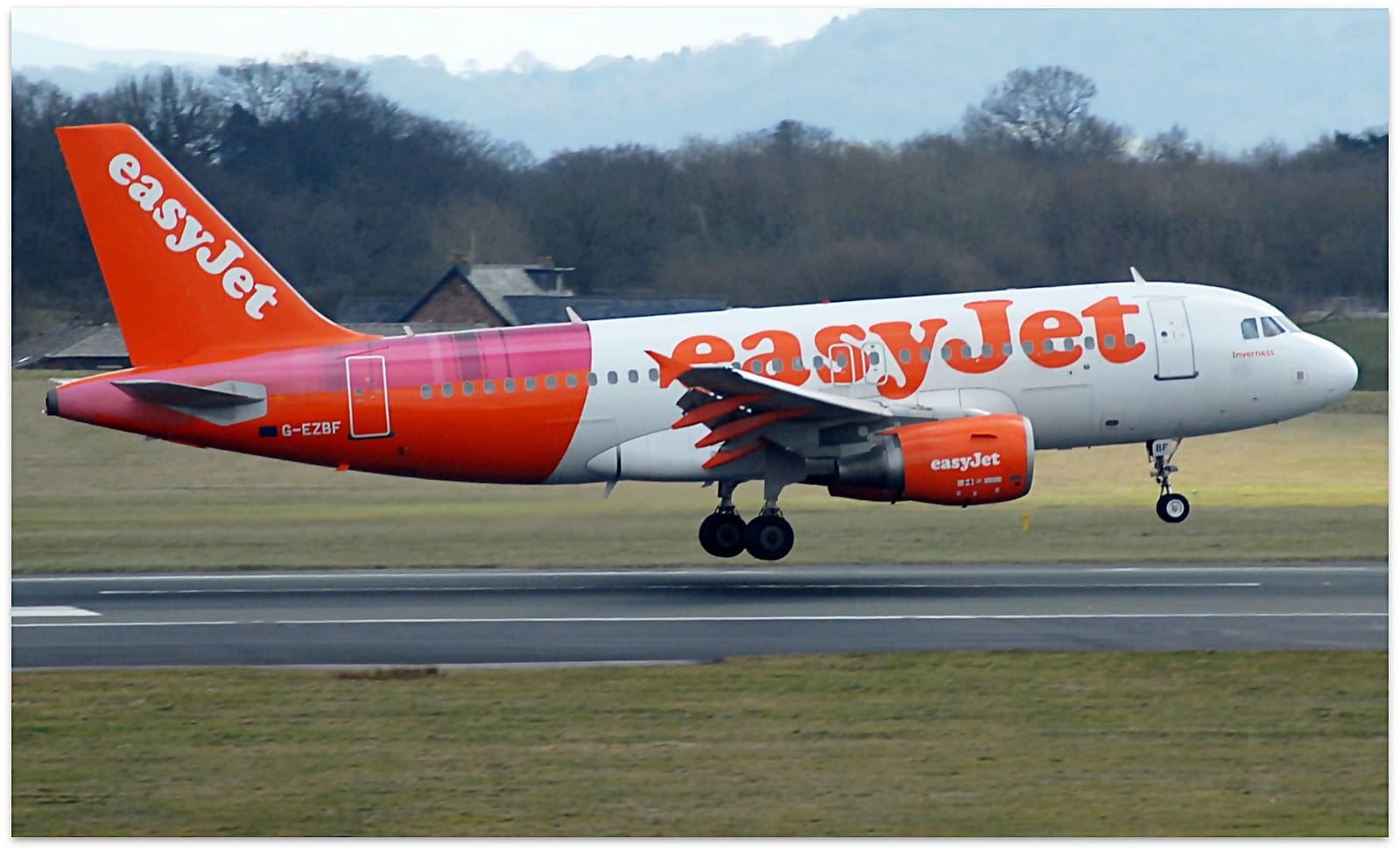 Apollo's $7.7B EasyJet Deal Puts Jet2 in Private Equity Crosshairs
