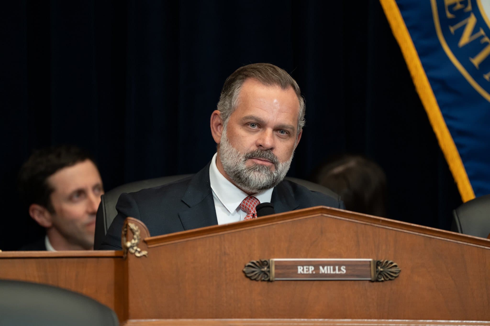 Mills Loses Primary as GOP Distances Over Ethics Probe